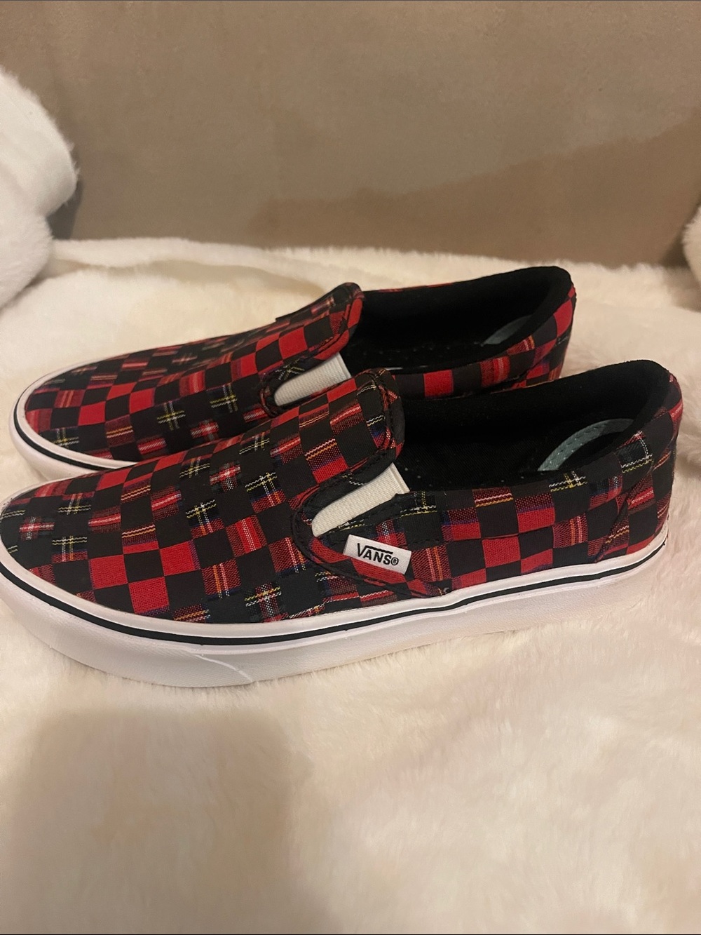 Vans ComfyCush Slip-On Plaid Checkerboard Red Black Men 5.5 / Women 7 - Picture 2 of 7